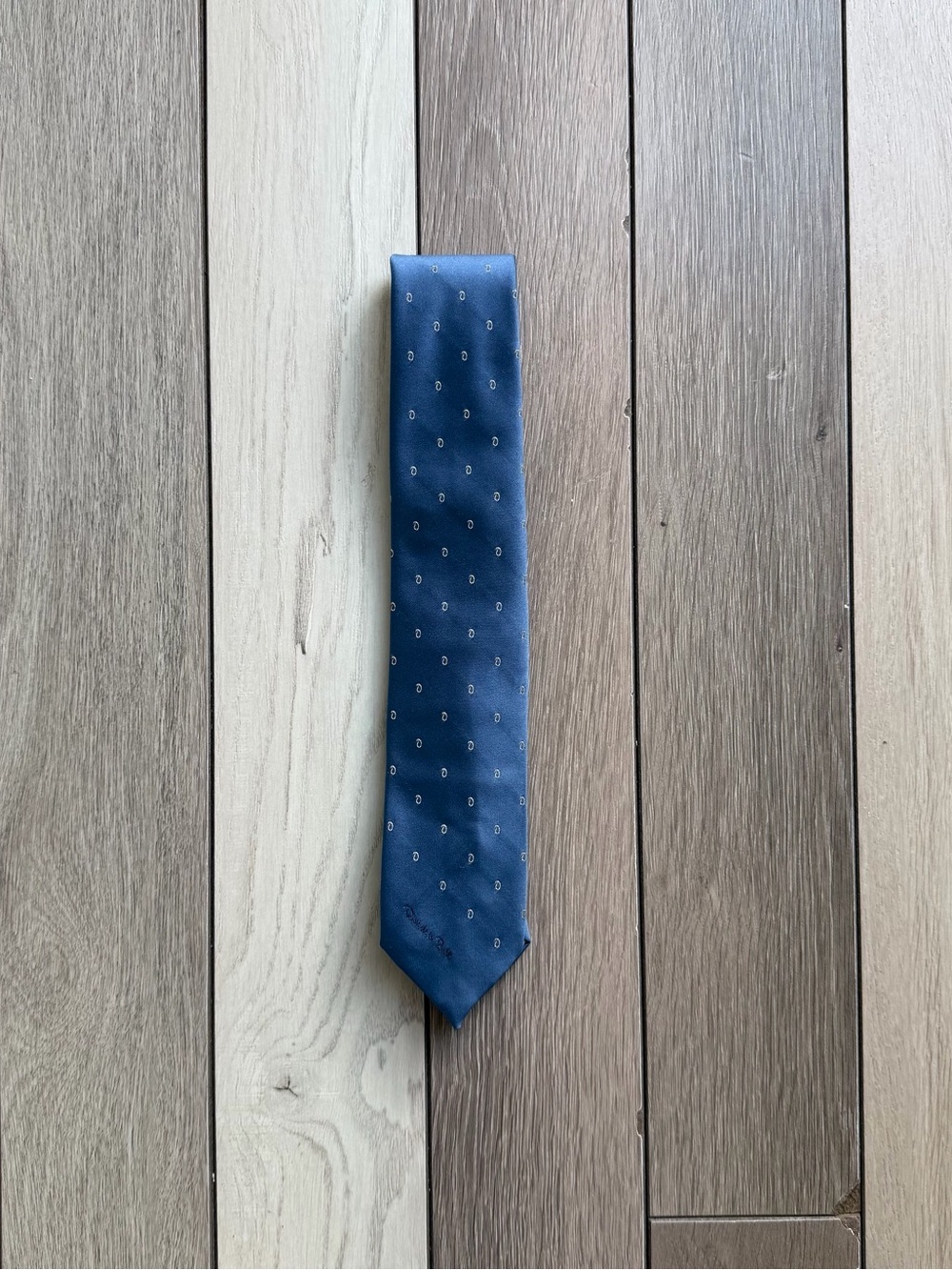Oscar de la Renta Vintage Blue Fine Polka Dot Men's Tie Necktie